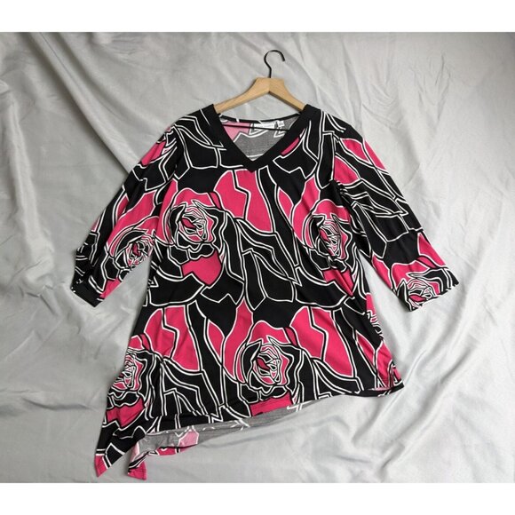 Susan Graver Top Pink Black Floral Liquid Knit Asymmetrical Womens Size 1X - Picture 1 of 8